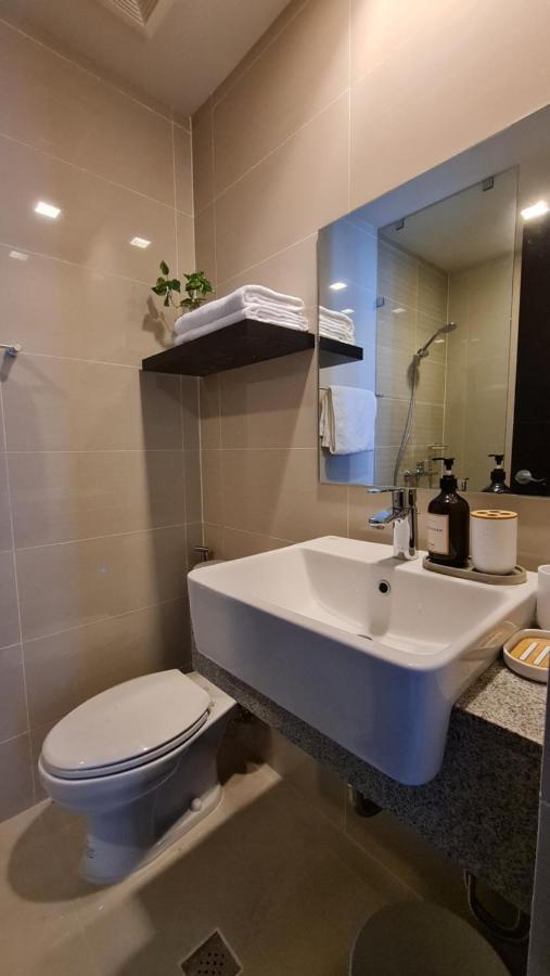 Luxe Bonifacio Global City Taguig Uptown Condo Hotel 1 Bedroom Suite 외부 사진
