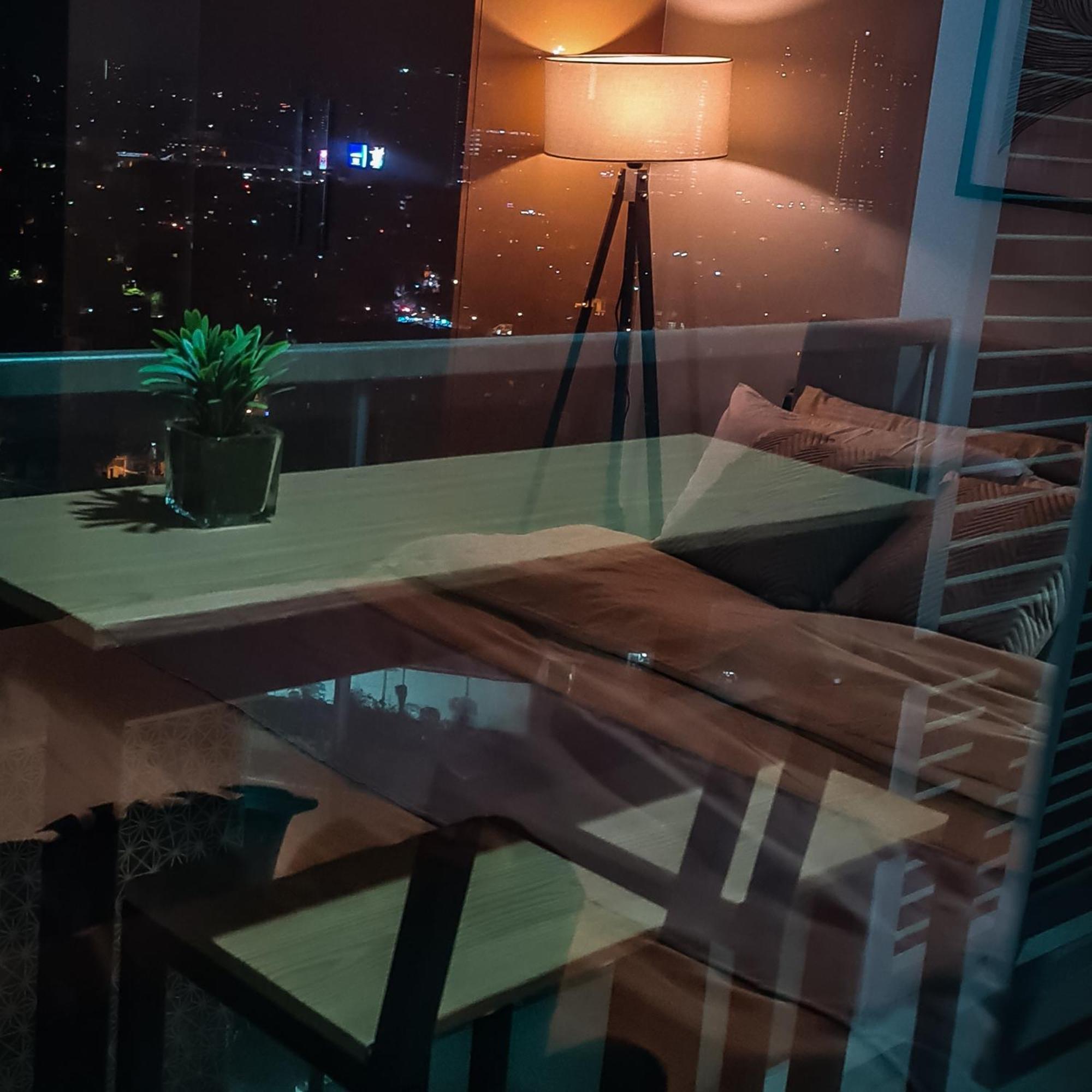 Luxe Bonifacio Global City Taguig Uptown Condo Hotel 1 Bedroom Suite 외부 사진